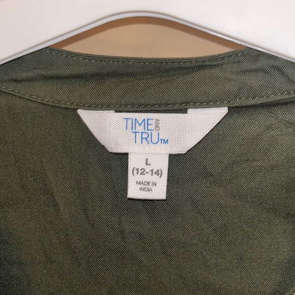 Time and Tru size large green button down shirt dress with tie and pockets - Picture 7 of 9